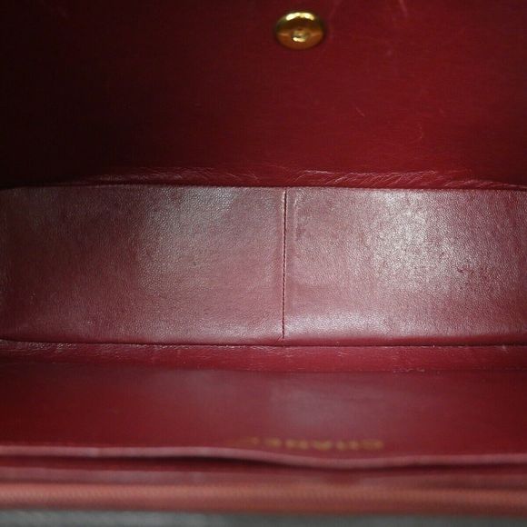 CHANEL Matelasse Handbag - Picture 5 of 16